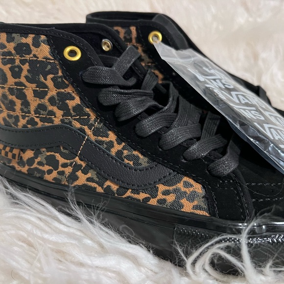 Vans hight top cheetah print - Picture 2 of 5